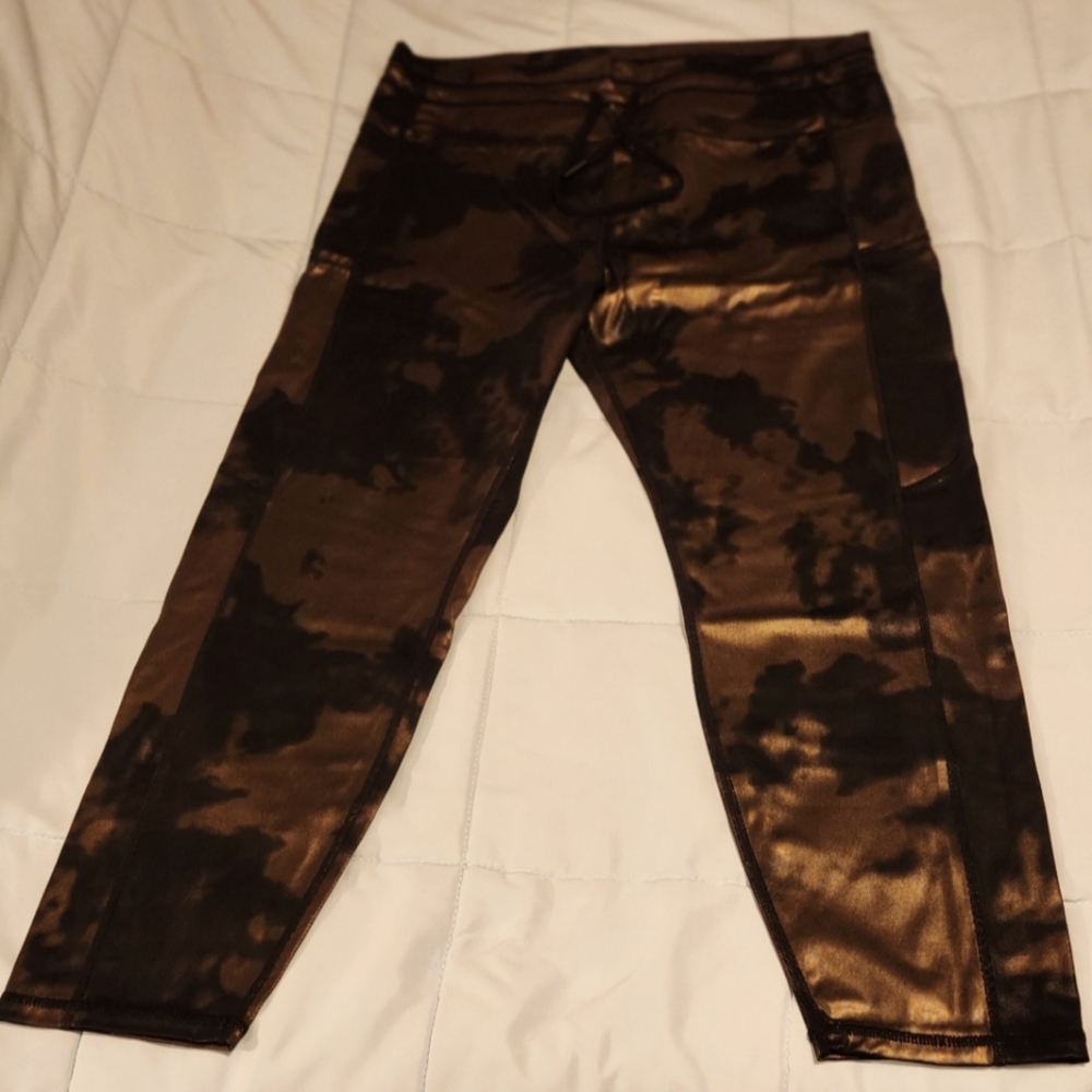 Zyia Metallic Pull on Luxe leggings